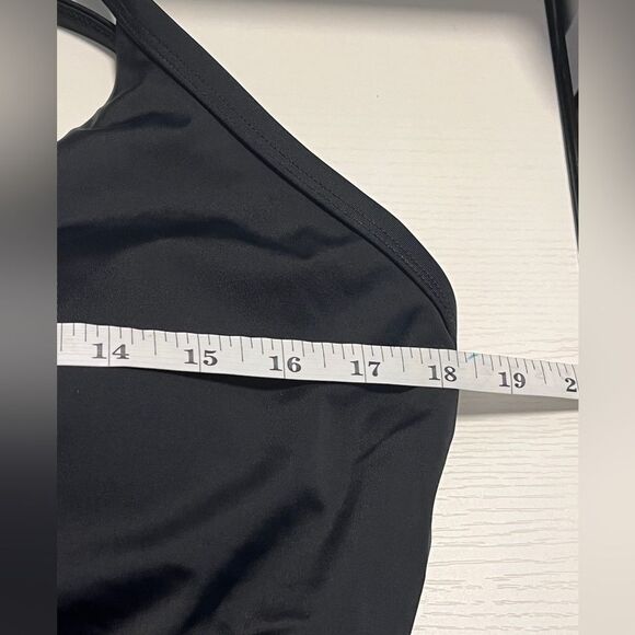 NWT Black Twist Knot One Piece Swimsuit 1X (16/18) - Picture 9 of 10